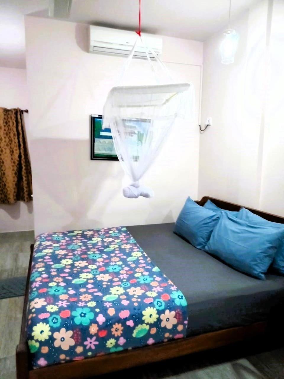 Transit Studio Katunayake Katunayaka Exterior foto